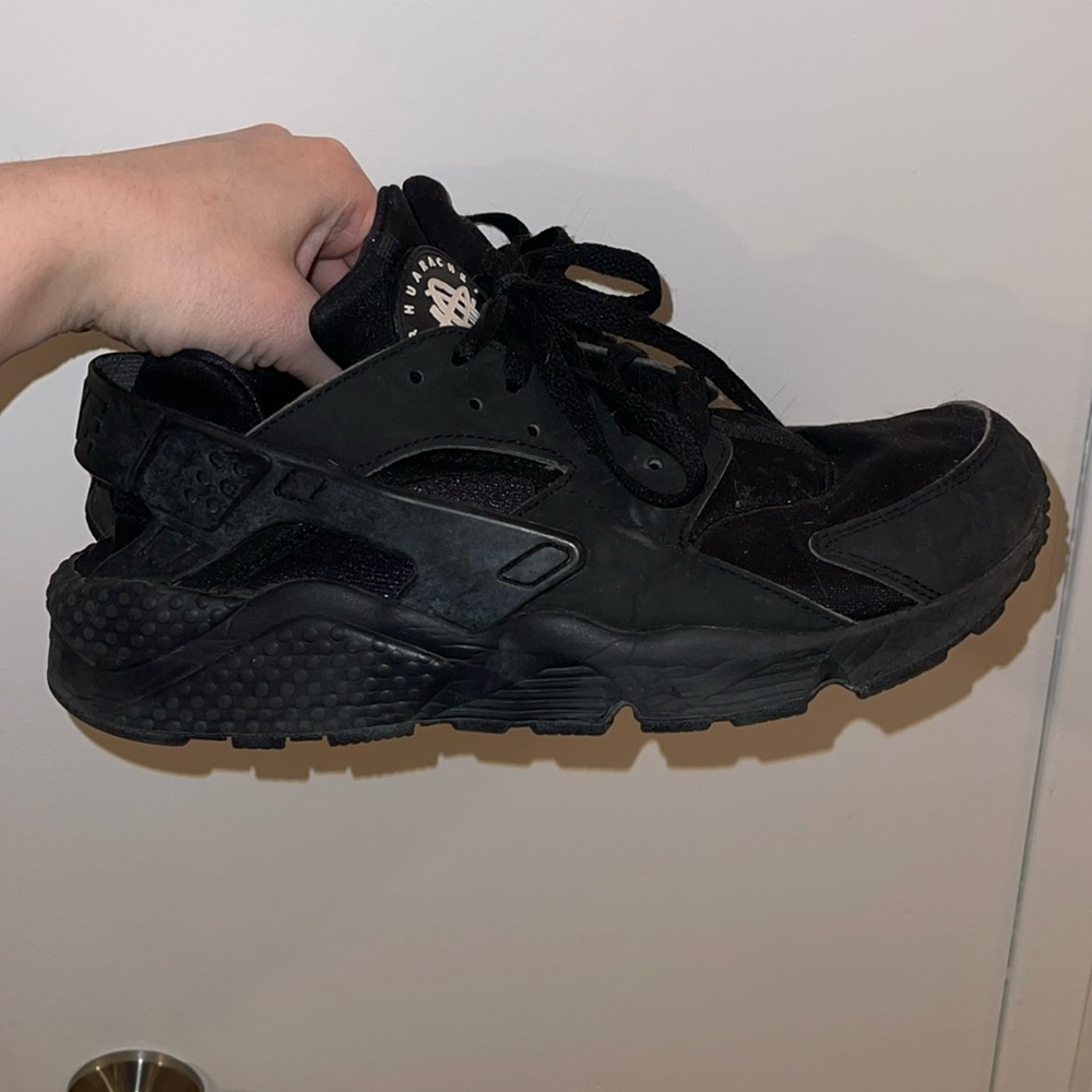 Black nike huarache